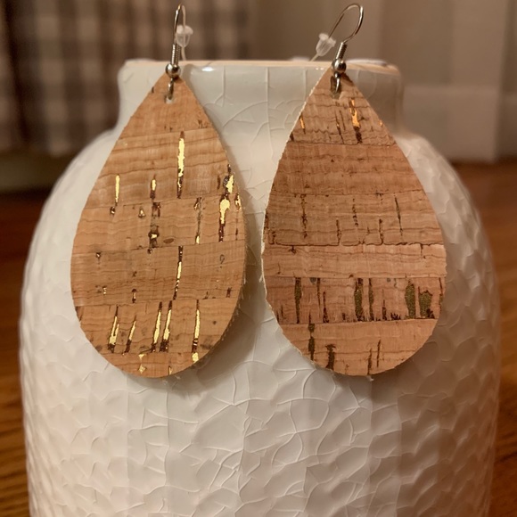 Bulk Spring Earring Set - Picture 2 of 6